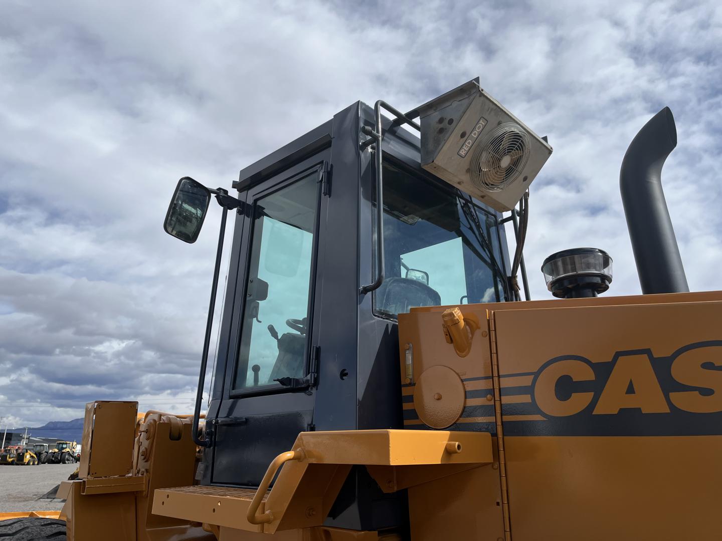 ./imagenes/INVOICE/2019/16742/CARGADOR FRONTAL CASE 621B (16).JPG